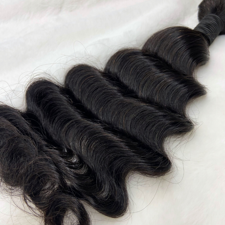 We Heart Hair Indian Romance Wavy 1 Bundle 100% Virgin Human Hair Natural Black 12”-28”
